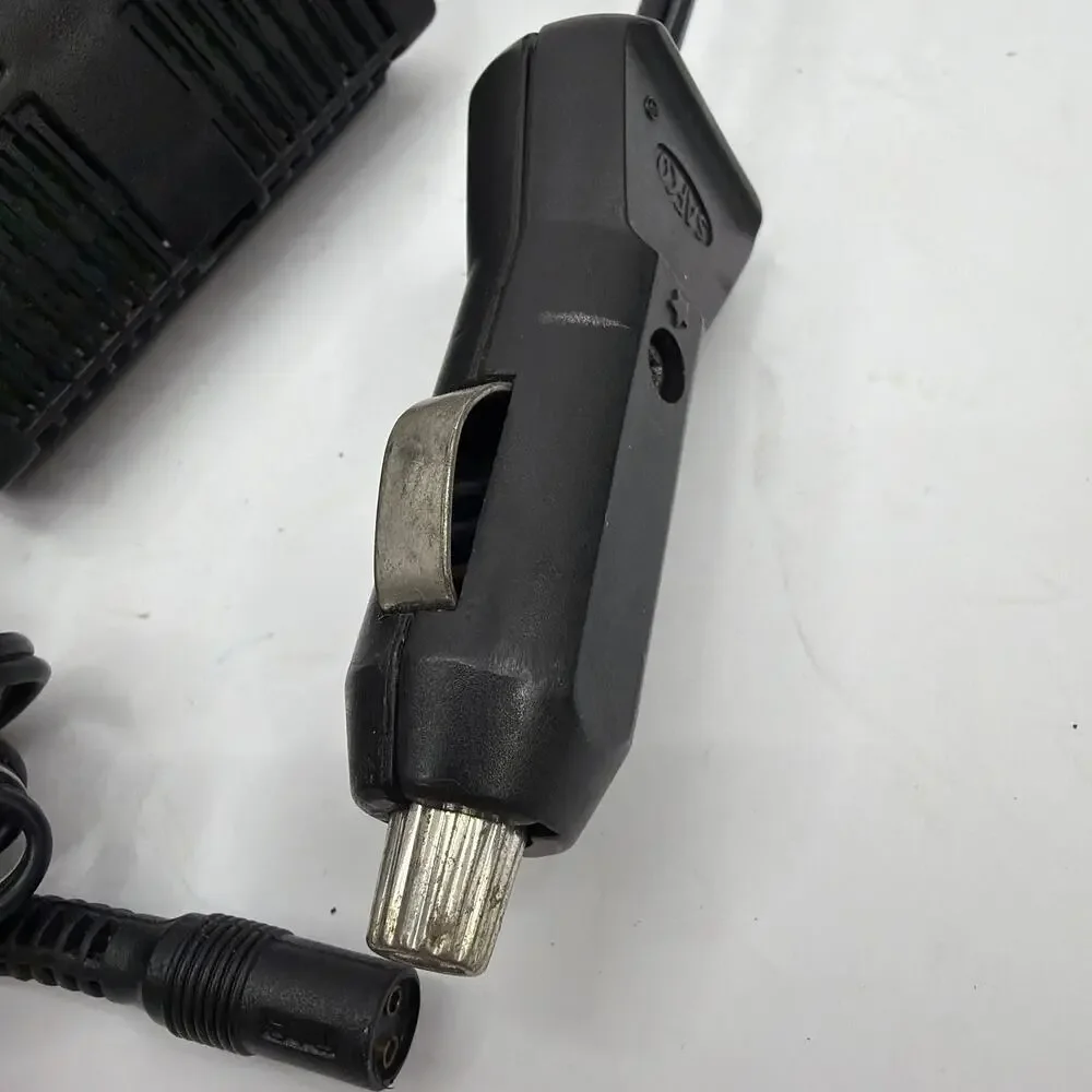Archer 270-1562E DC Auto Adapter 3/6/9/12V Tested Working